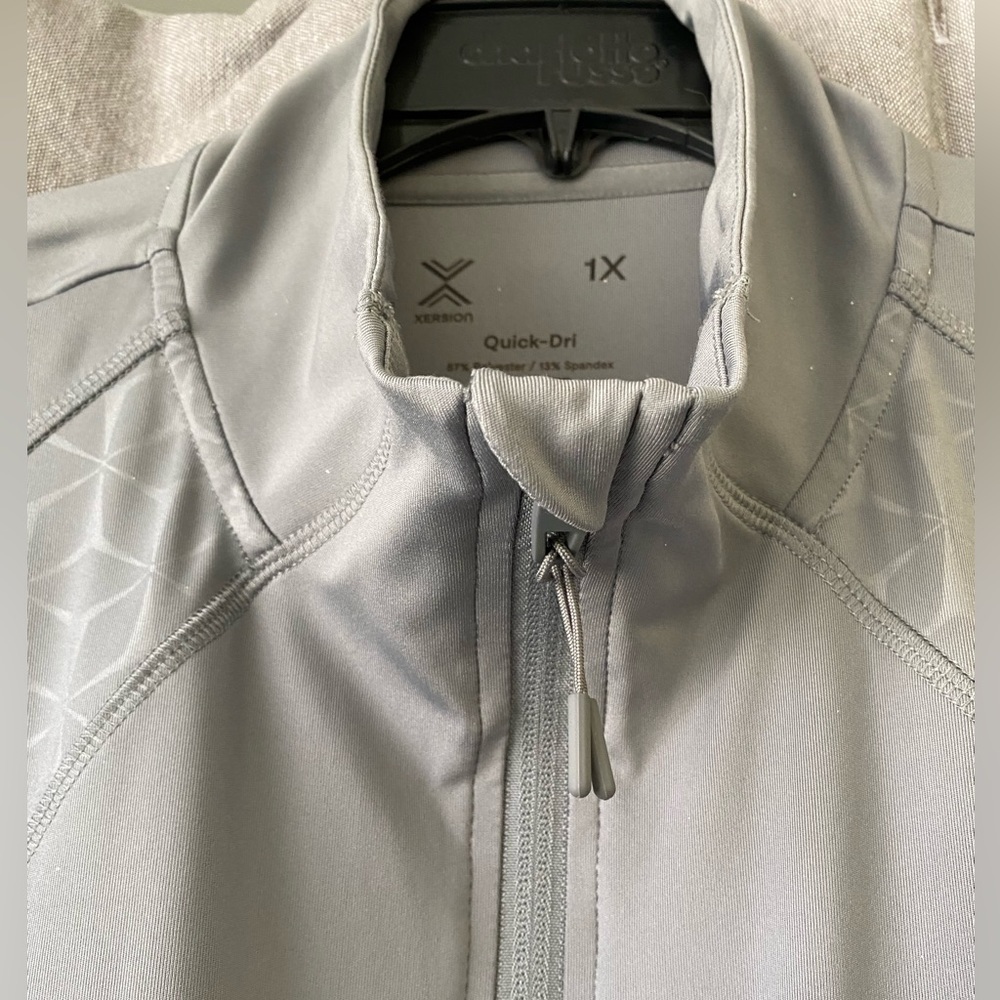 Xersion Gray Jacket - image 5